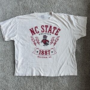 Pressbox Cream NC State Wolfpack Oversized Women's T-Shirt One Size